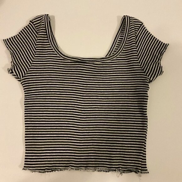 90’s  Vintage Striped Crop Top - Picture 4 of 5